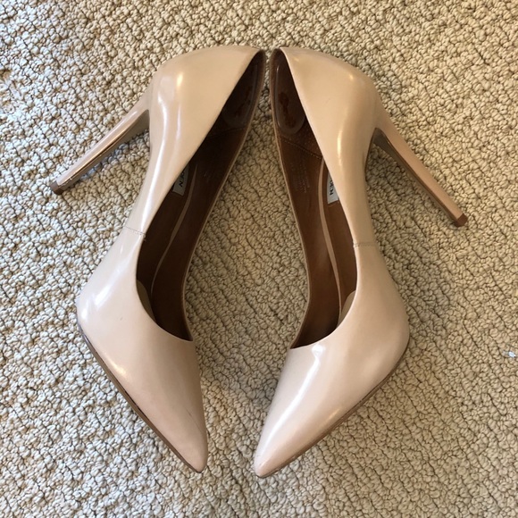 Steve Madden Nude Stiletto Heels - Picture 2 of 5